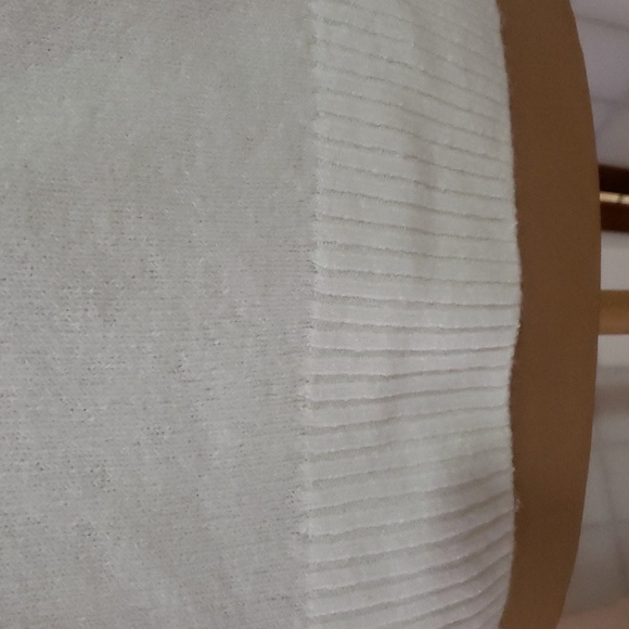 Vince Camuto Long sleeve sweater - Picture 4 of 7